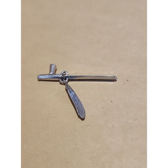 Jewelry - Sterling Silver 3D Southwestern Peace‎ Pipe & Feather Charm